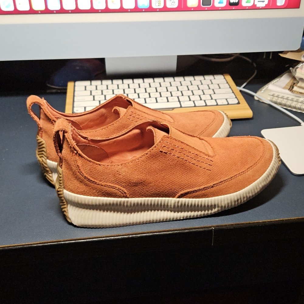 Sorel Out N About Slip-on On Sneaker Size 7 - Rust/Orange Waterproof